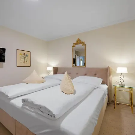 Delux Alpingardensuite 아파트